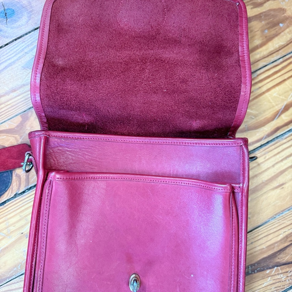 Coach vintage station red crossbody satchel - Picture 2 of 8